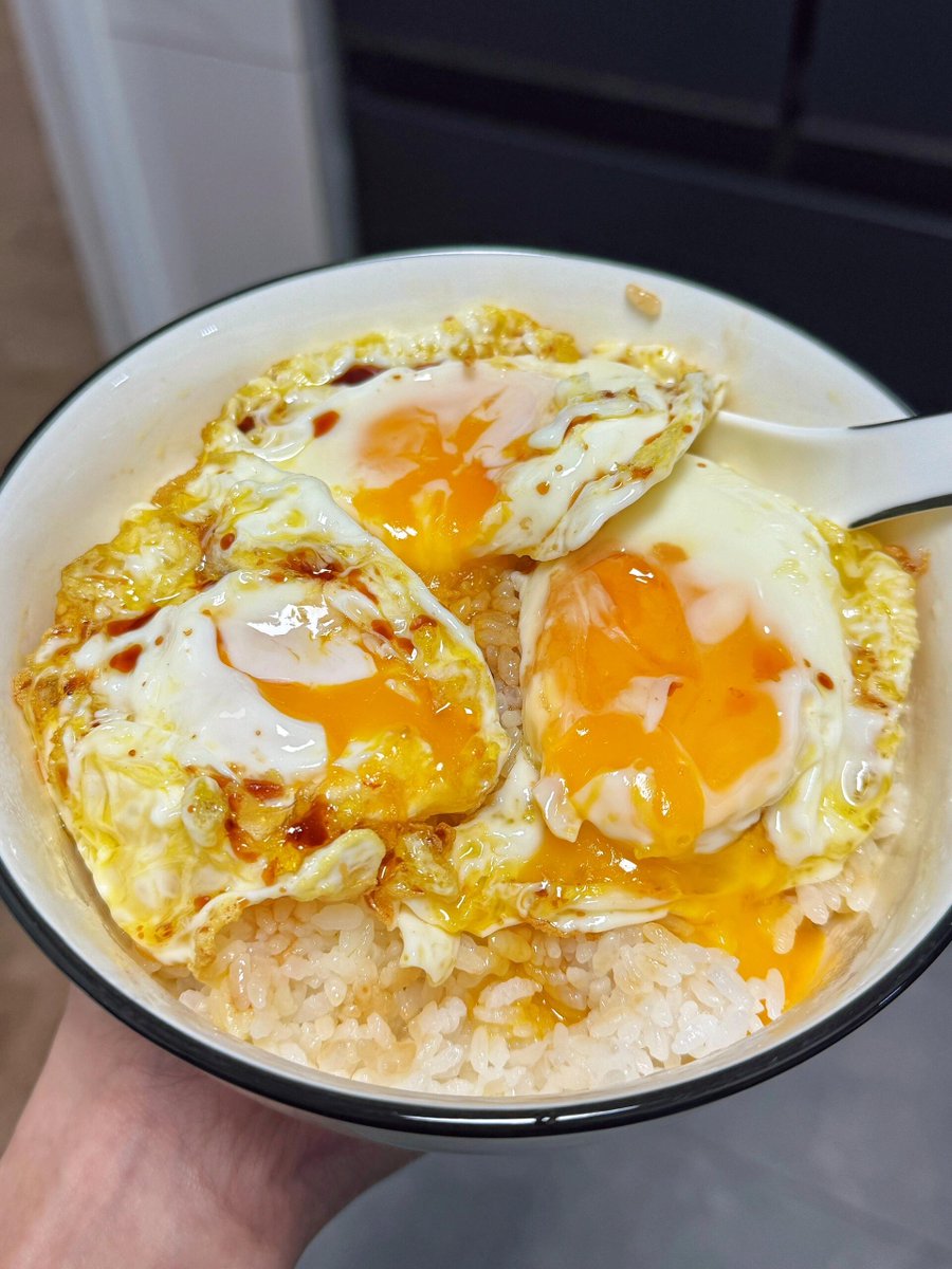 Kerry McDougall tweet media