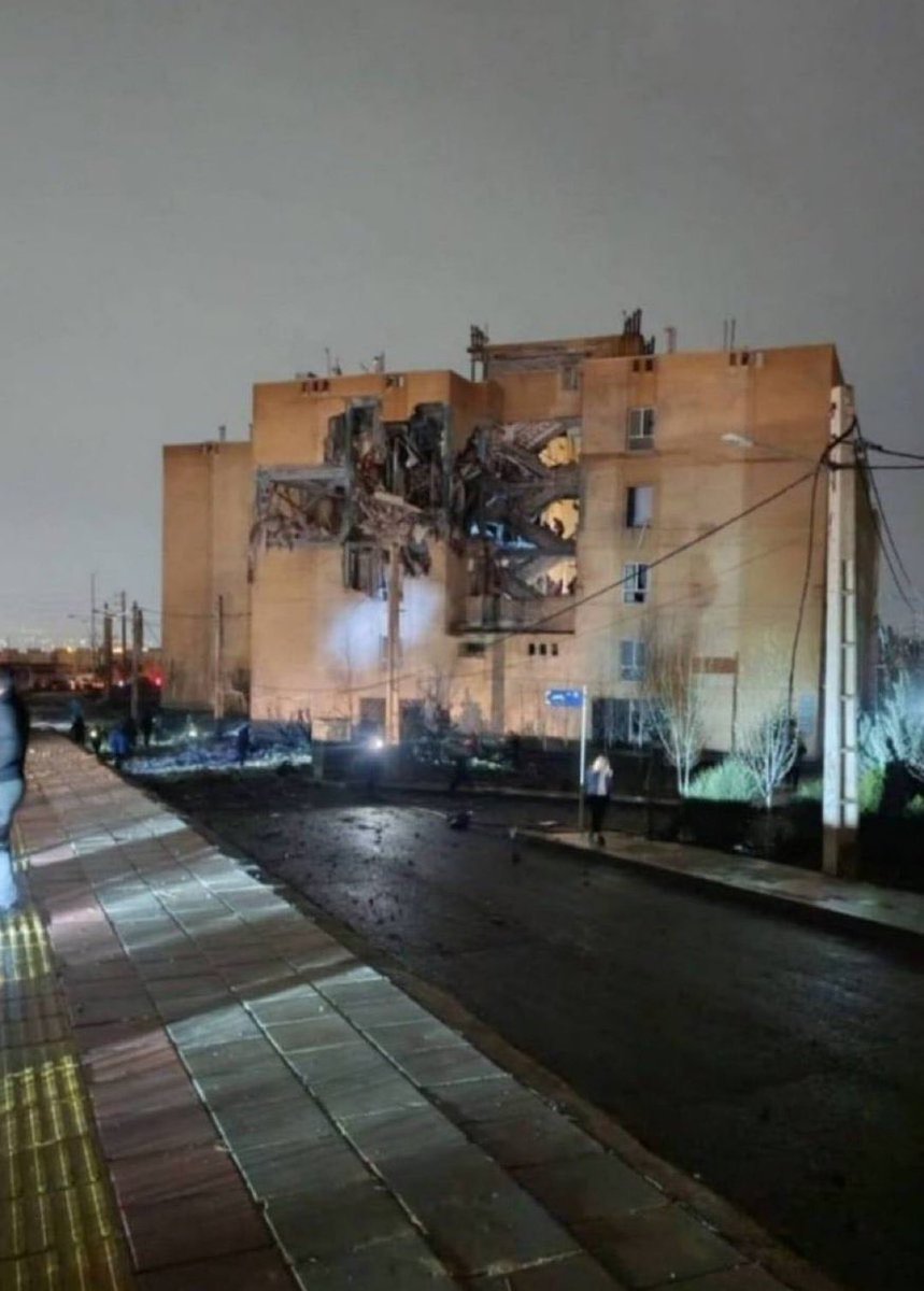 وكالة إيسنا: قصف استهدف منزلاً في مدينة زنجان شمال غربي إيران