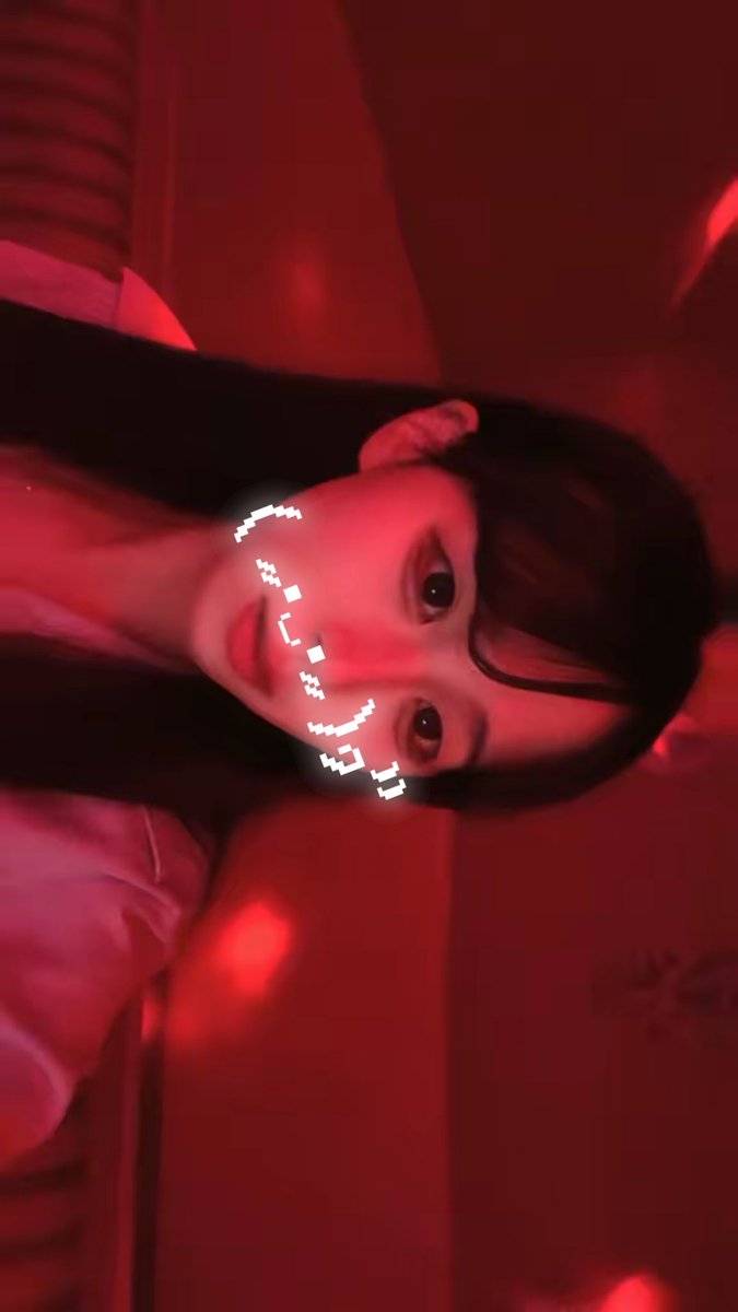 女神（仮） tweet media