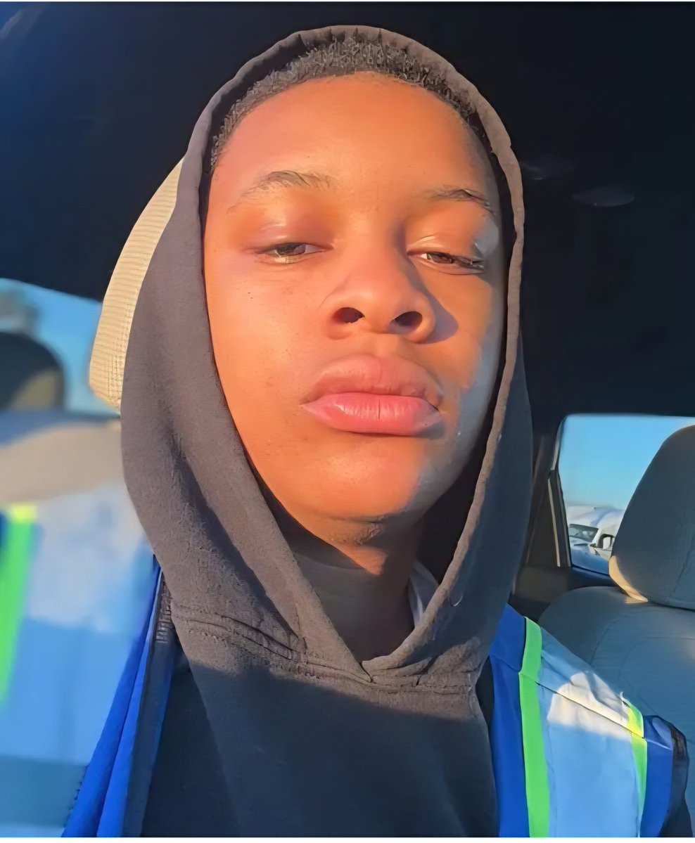 Spooky Musk tweet media