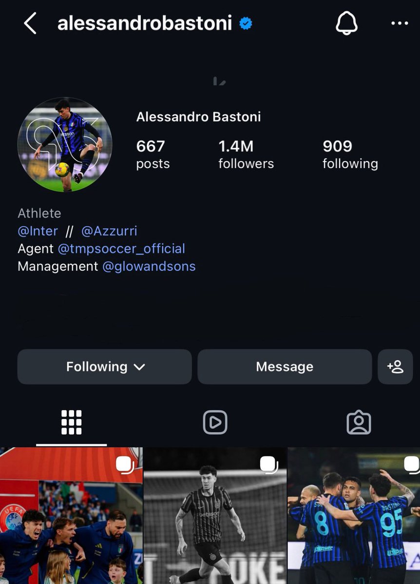 مُنا 𓂆 tweet media