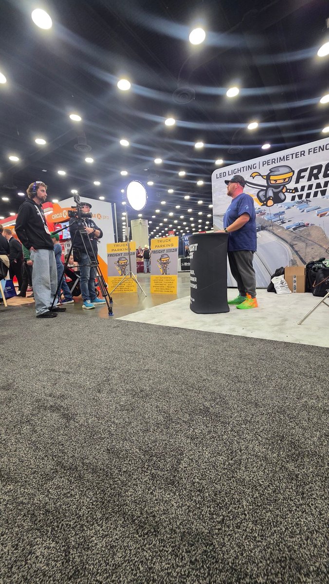 The Logistics Lounge 🦎 tweet media