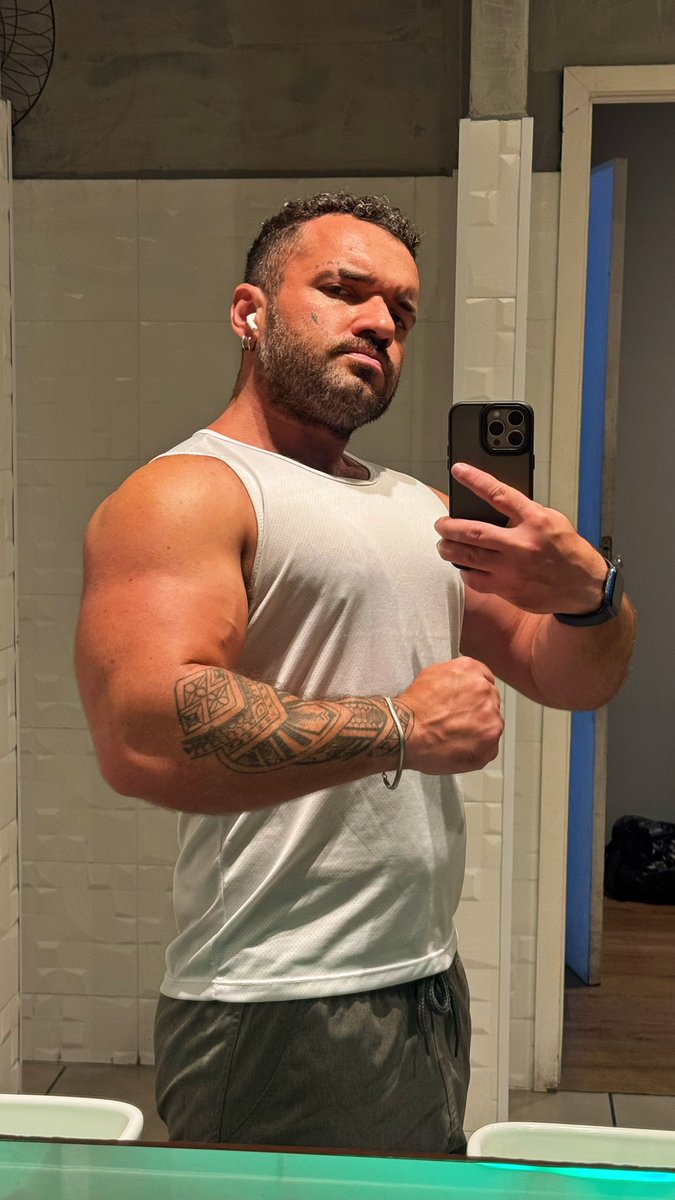 Rob Walk tweet media