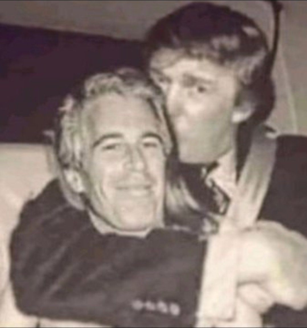 Sealover tweet media