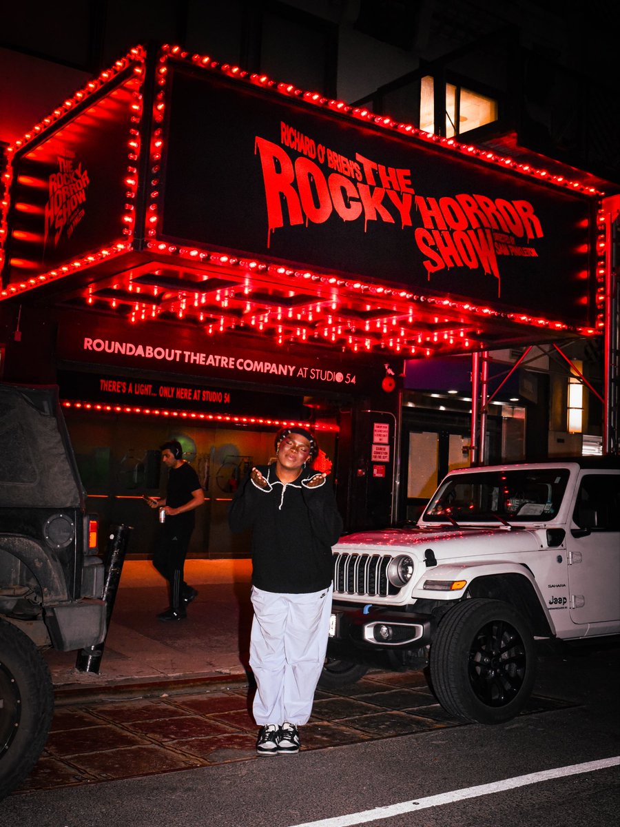 𝙰𝙽𝙰𝙽𝙸𝙰 tweet media