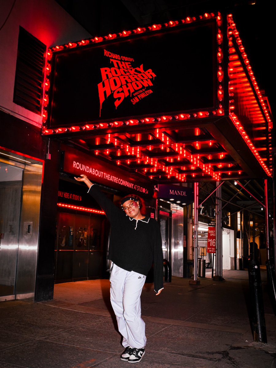 𝙰𝙽𝙰𝙽𝙸𝙰 tweet media