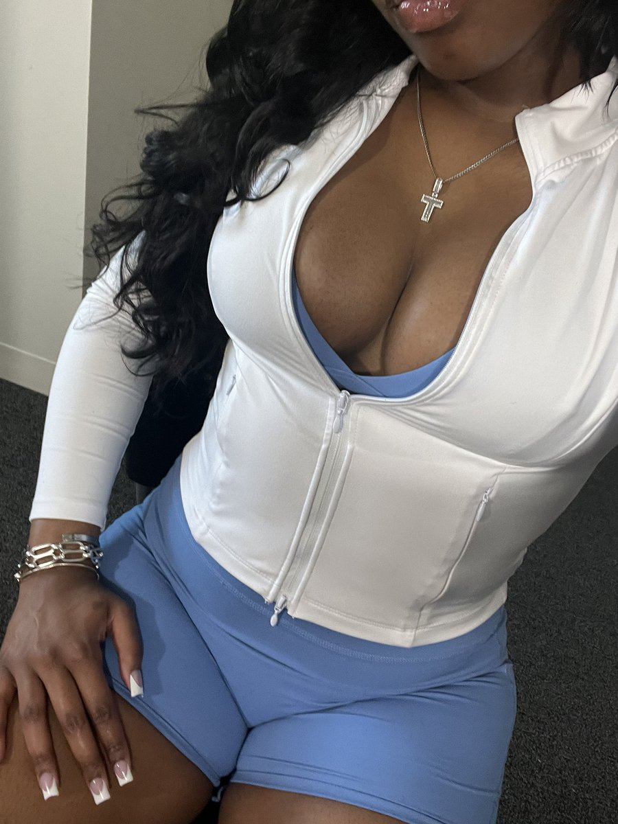 trinityelizee (@trinelizee) on Twitter photo 