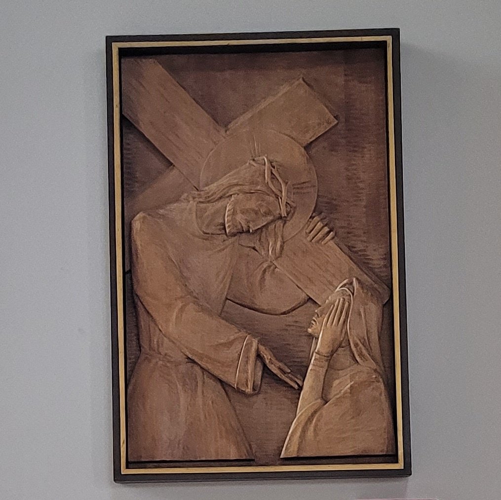 LegionOfMaryTO's tweet image. The Fourth Station
Jesus meets His Mother

V. We adore You, O Christ, and we praise You.
R. Because by Your holy cross You have redeemed the world.

#StationsoftheCross