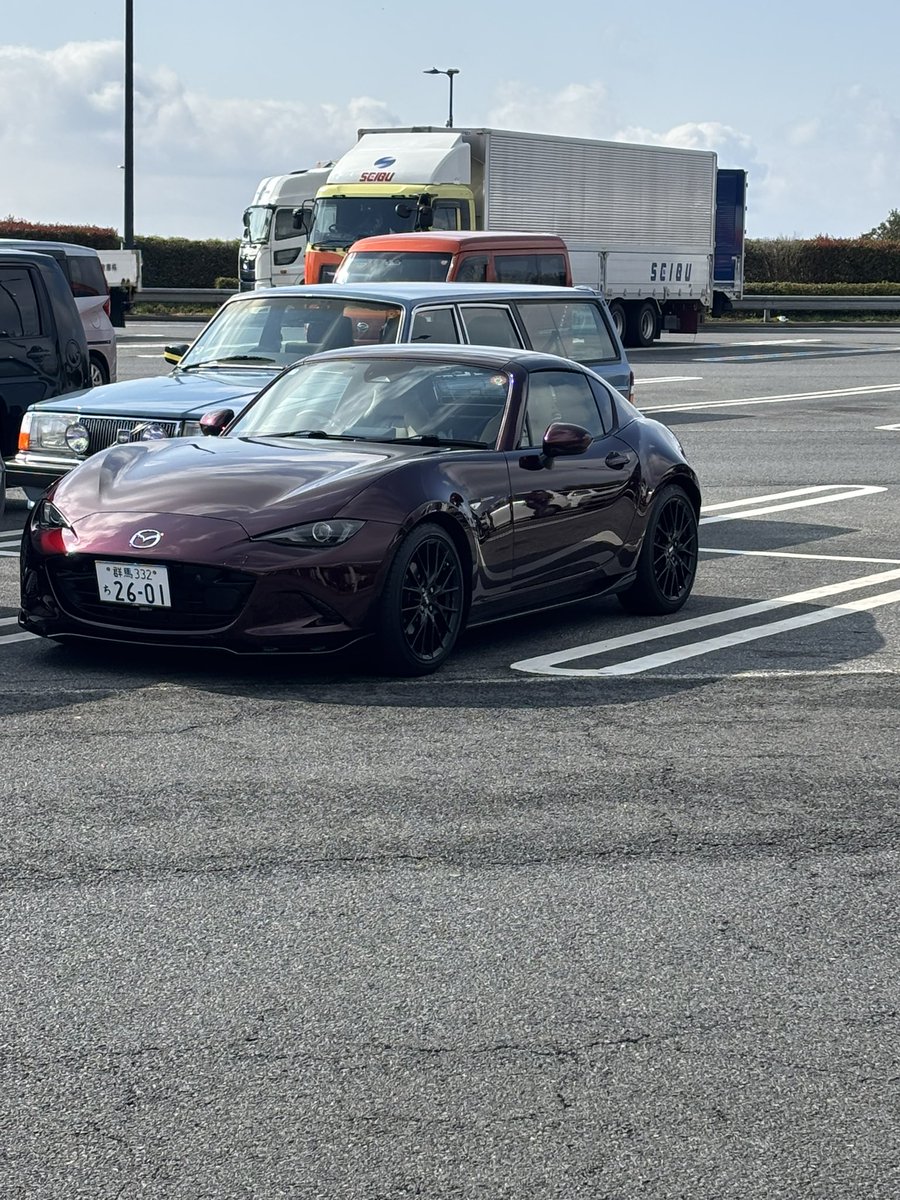 87baron863's tweet photo. 久しぶりドライブ（２か月ぶり）。
35周年車クラブでいちご🍓狩りin栃木 https://t.co/9TQLwlIafL