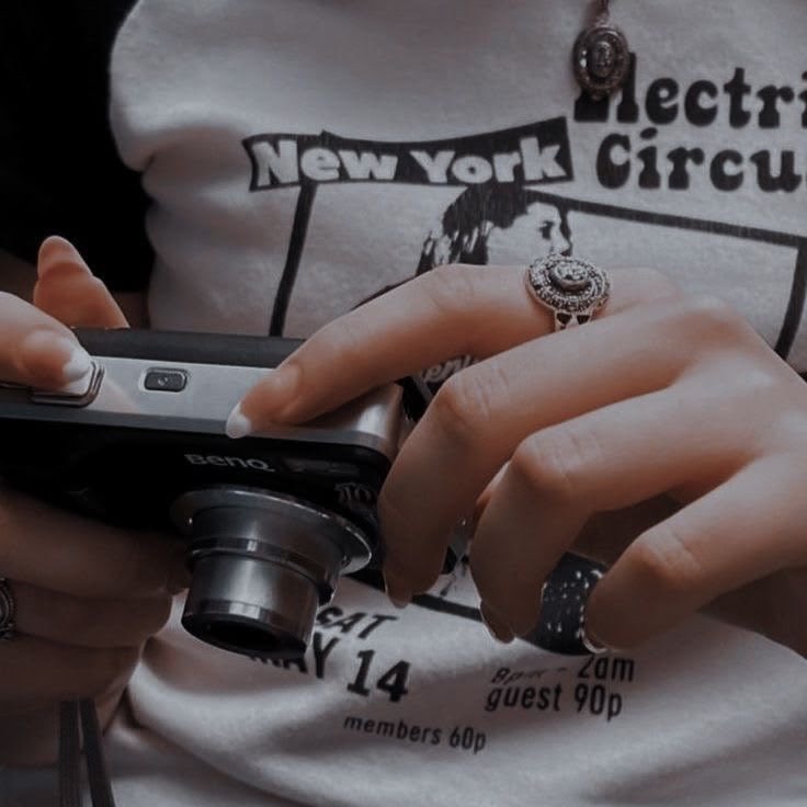 ❀ ariel |-/ tweet media