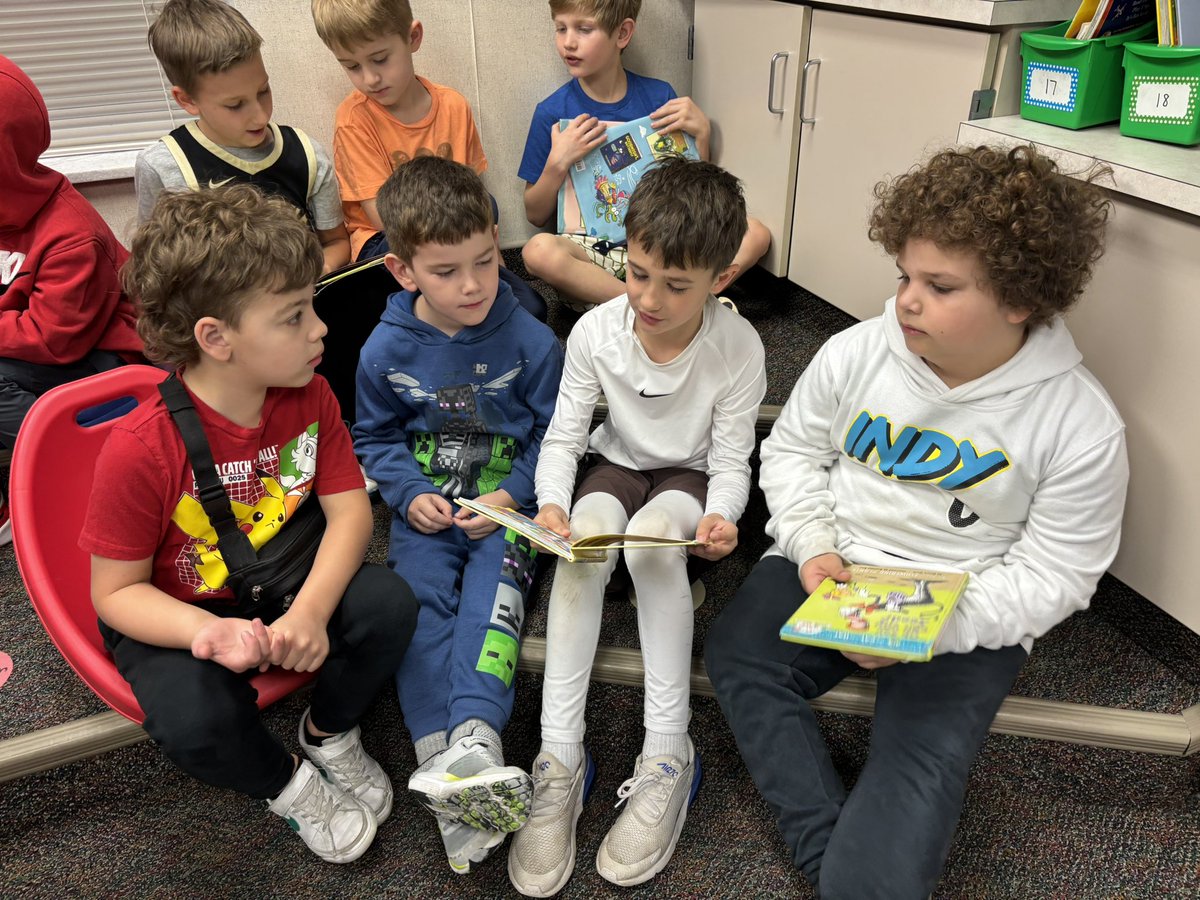 K-4 had a wonderful time with our 3rd grade book buddies today!