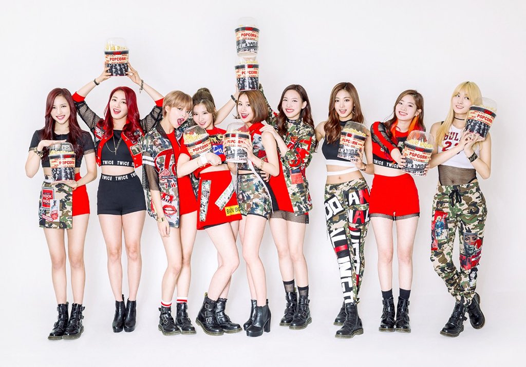 tinytwicey's tweet photo. #TWICE #트와이스 https://t.co/P8NPImvlFo