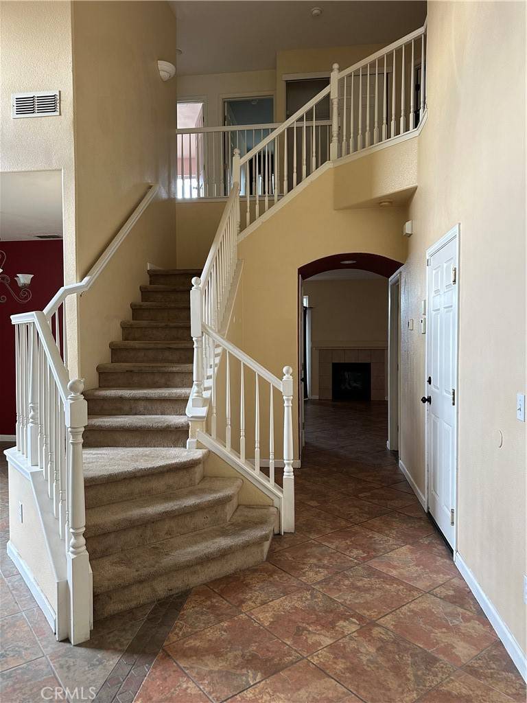 tdbad's tweet photo. Spacious 4-bed, 3-bath home + loft at 491 Hydrangea CT, Merced! End of quiet court, open layout, close to everything. Your next home awaits! 

See more: https://t.co/bjLxFixin4 

#MercedHomes #ForSale https://t.co/X1NRLFRf8l