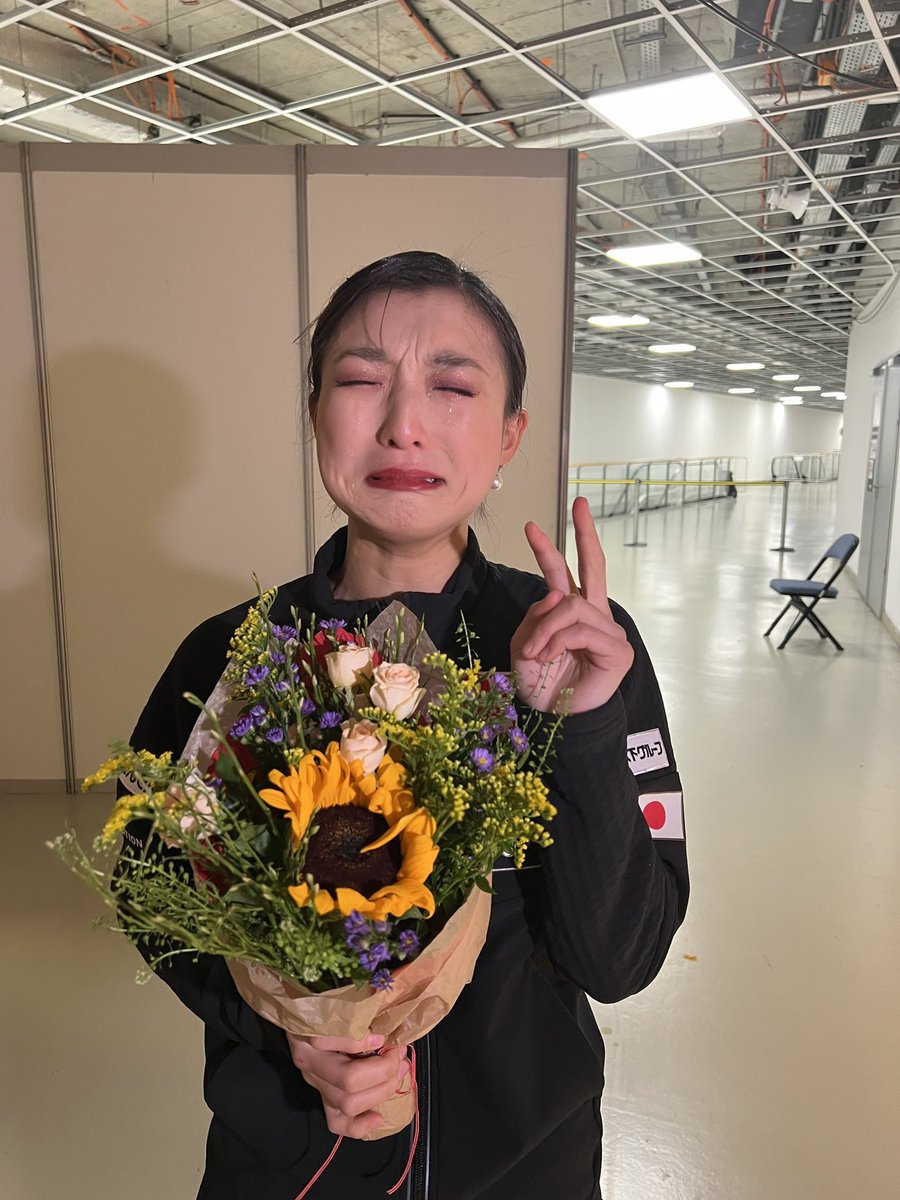 chloé 🌙 tweet media