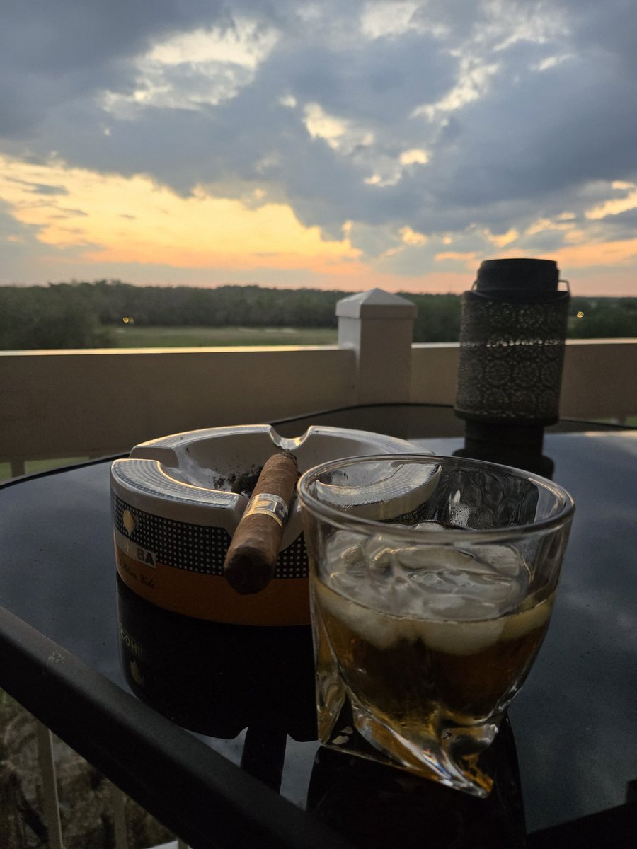 M. Riles tweet media