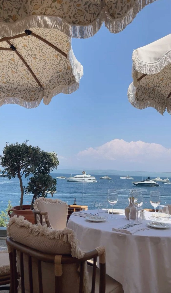 Mediterranean Aesthetics tweet media