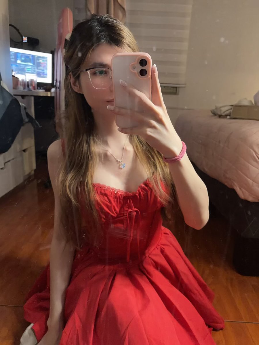 Alinee🍂 tweet media