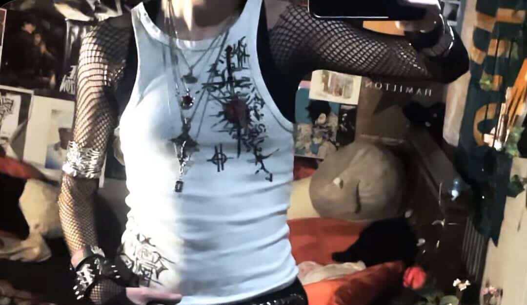 ⋆。°✩ Gray ⚞•⚟ tweet media