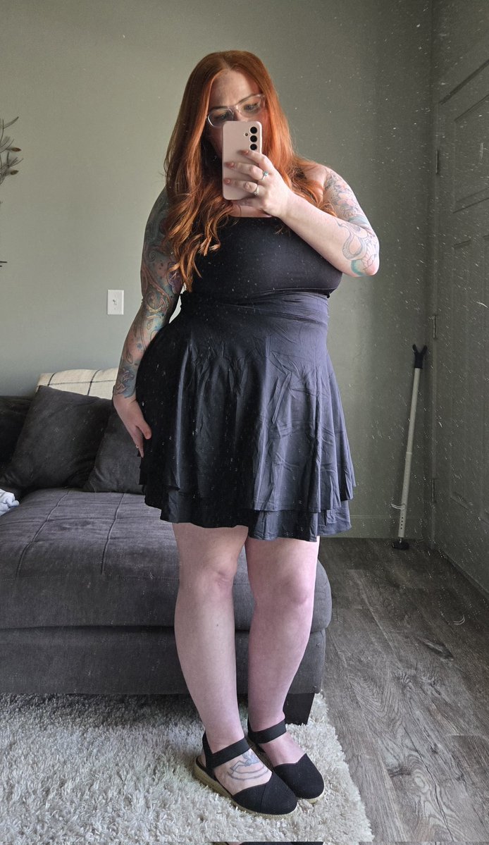 Sarah Everett tweet media