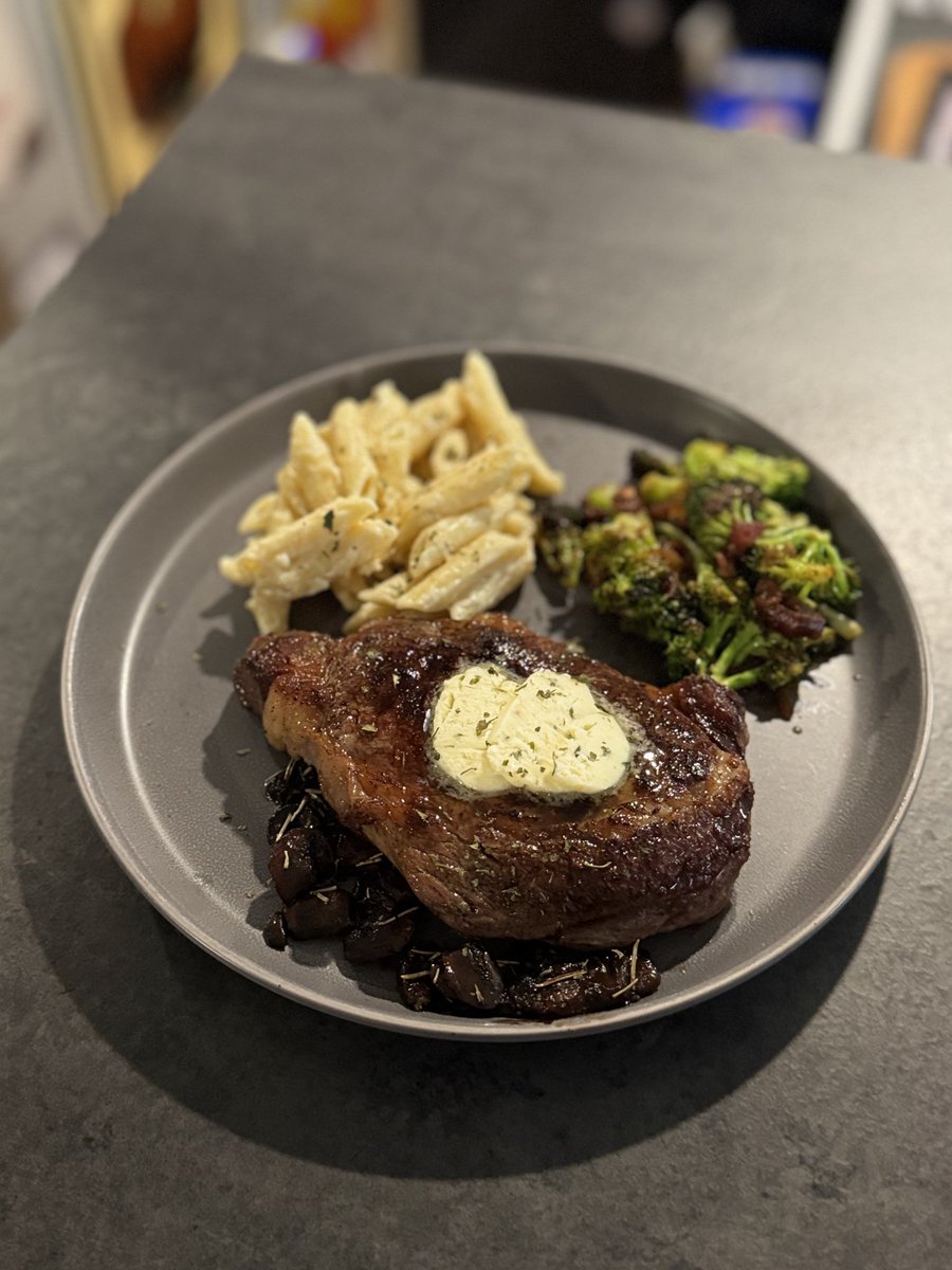 Ron_w_J11's tweet photo. @GordonRamsay any cooking shows coming up i can possibly join. Also please critique as you see fit. https://t.co/gPMLYiqcRP