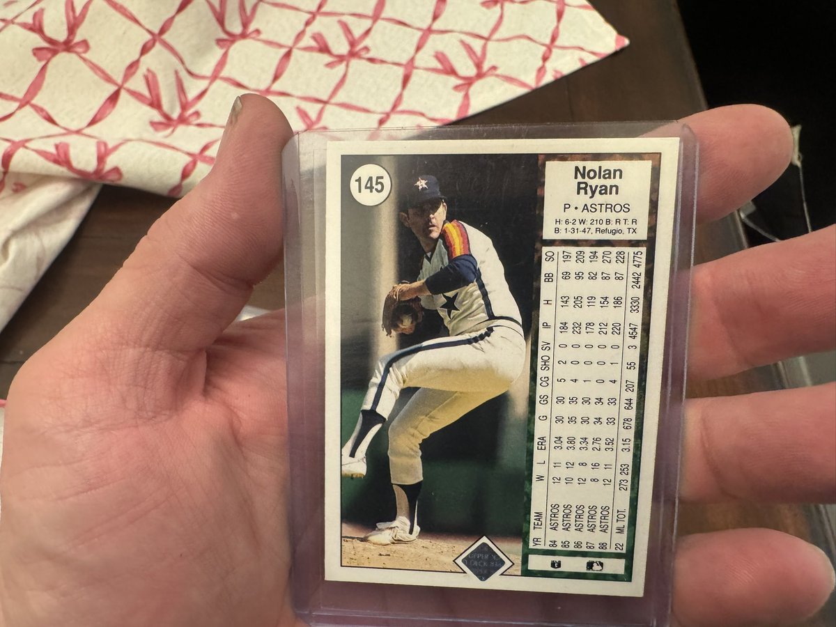 treowx.skr tweet media