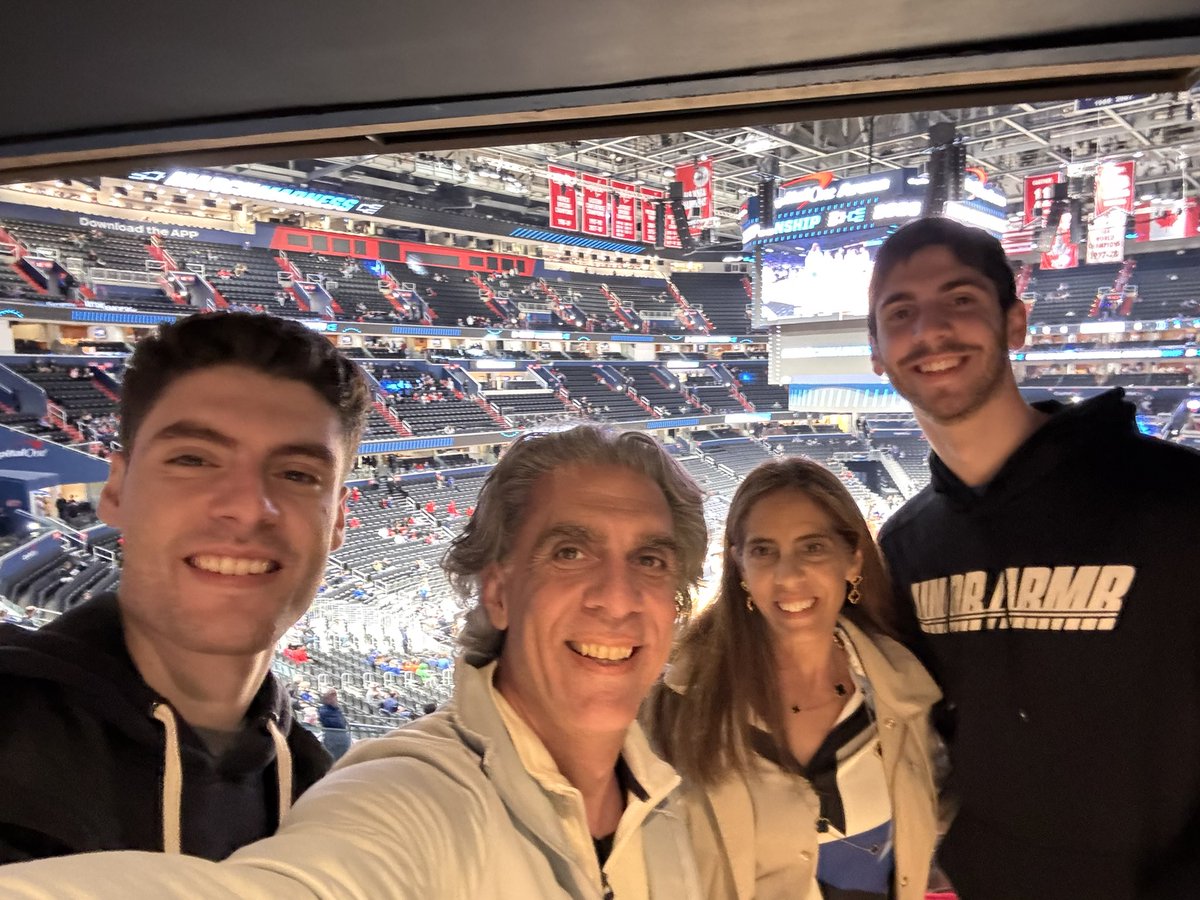 strategic_intel's tweet photo. #mmselfe @MarchMadnessMBB #marchmadness https://t.co/HOIaafMSf5