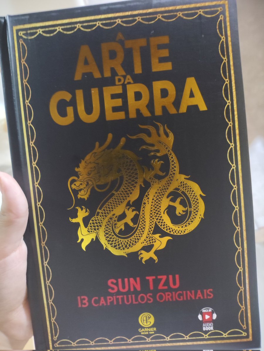 Maluz_0's tweet photo. Dando uma de cool agora, lerei A Arte da Guerra :) https://t.co/igiylJF6dU