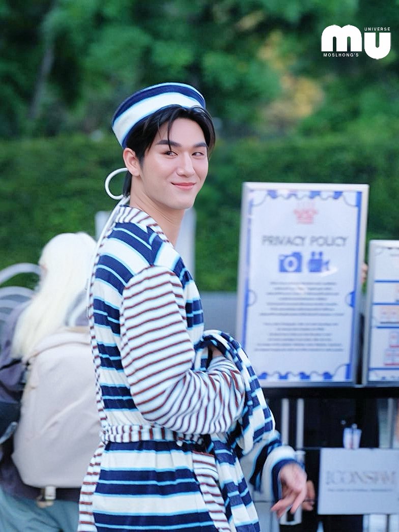 Moslhong's Universe tweet media