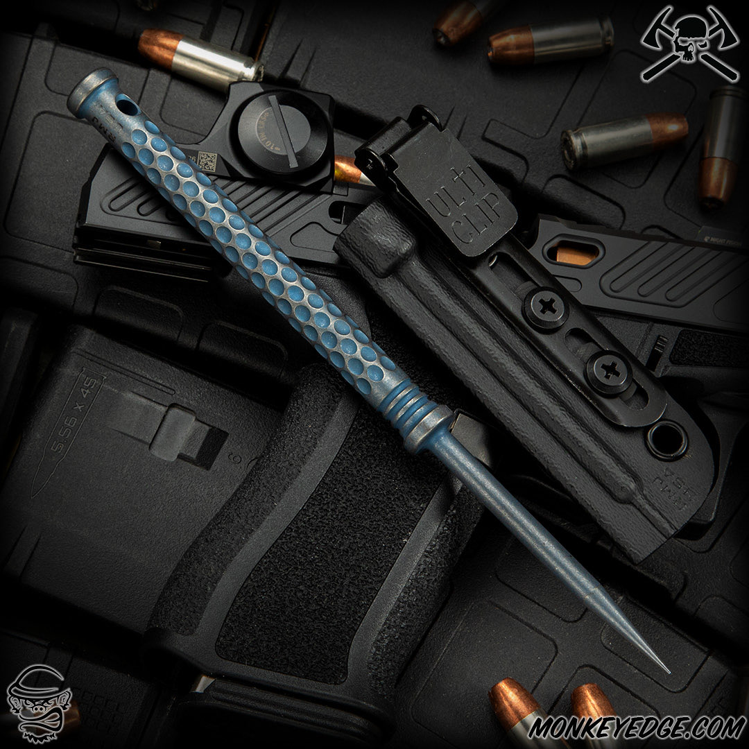 MonkeyEdge's tweet image. Pick your poison. The @rmj_usa Pentagon Pick is a fantastic backup poker when times call for urgent ventilation. Available now in Vintage Bronze, Vintage Blue, and standard Ti color variations at monkeyedge.com

#rmjtactical #edcgear #titanium #selfdefense #monkeyedge