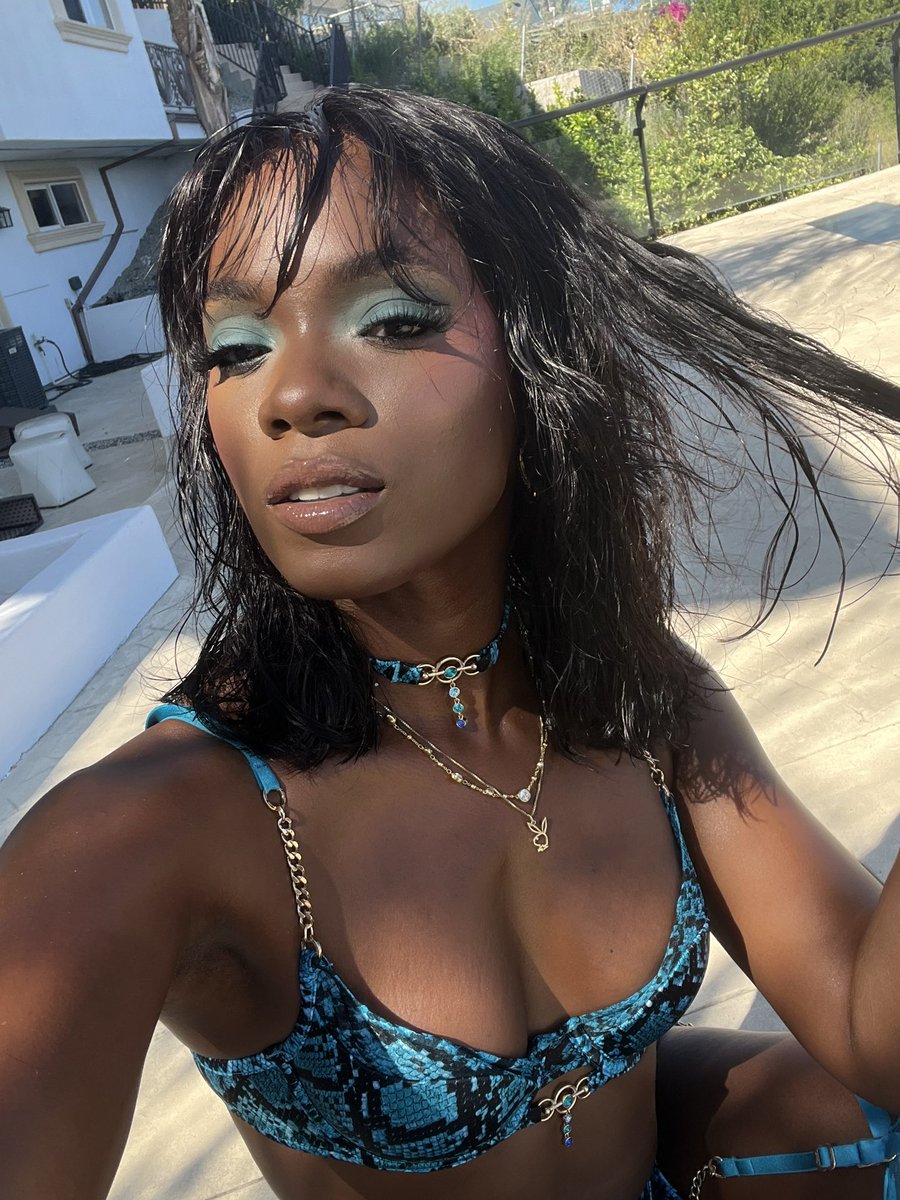 Ana Fuckin Foxxx tweet media