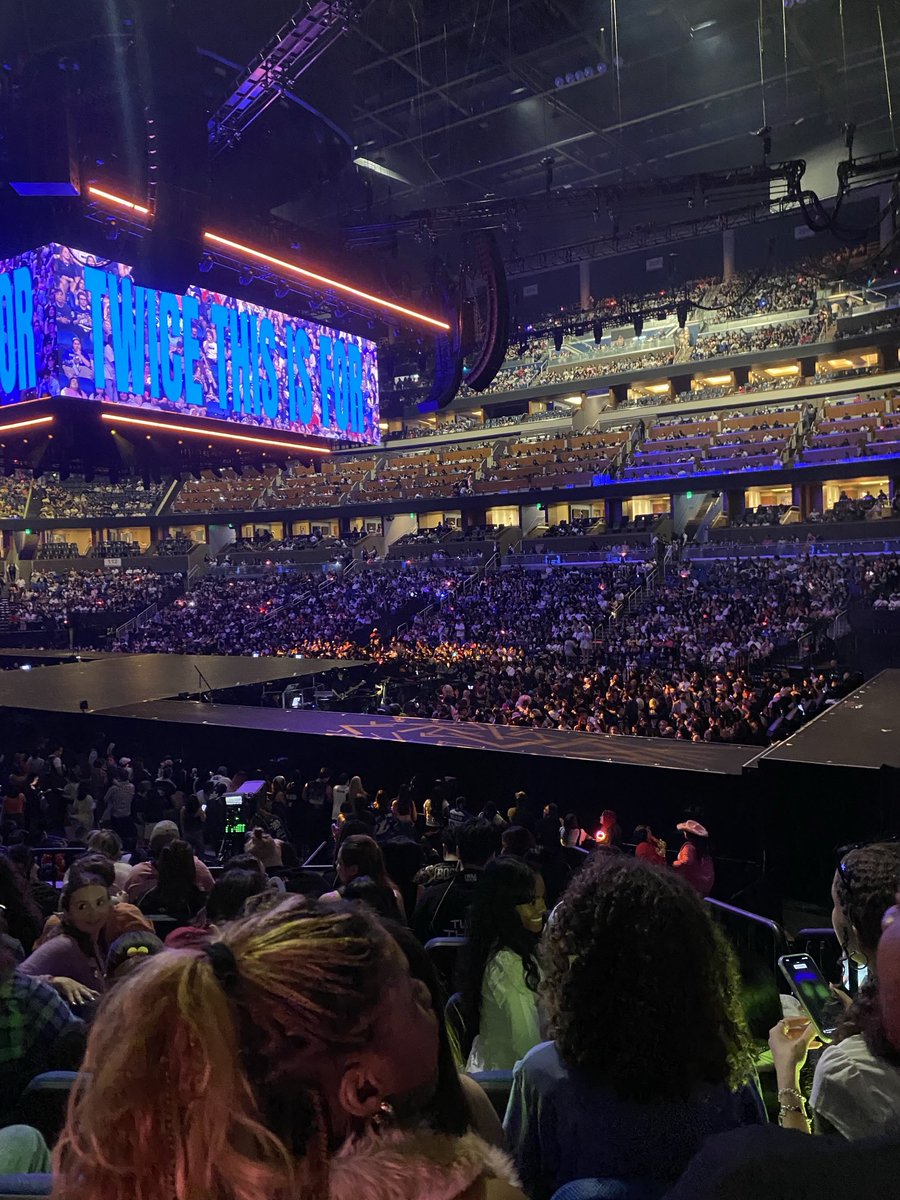 leynini ݁ ˖Ი𐑼⋆ 🍓i love my forever 9 tweet media