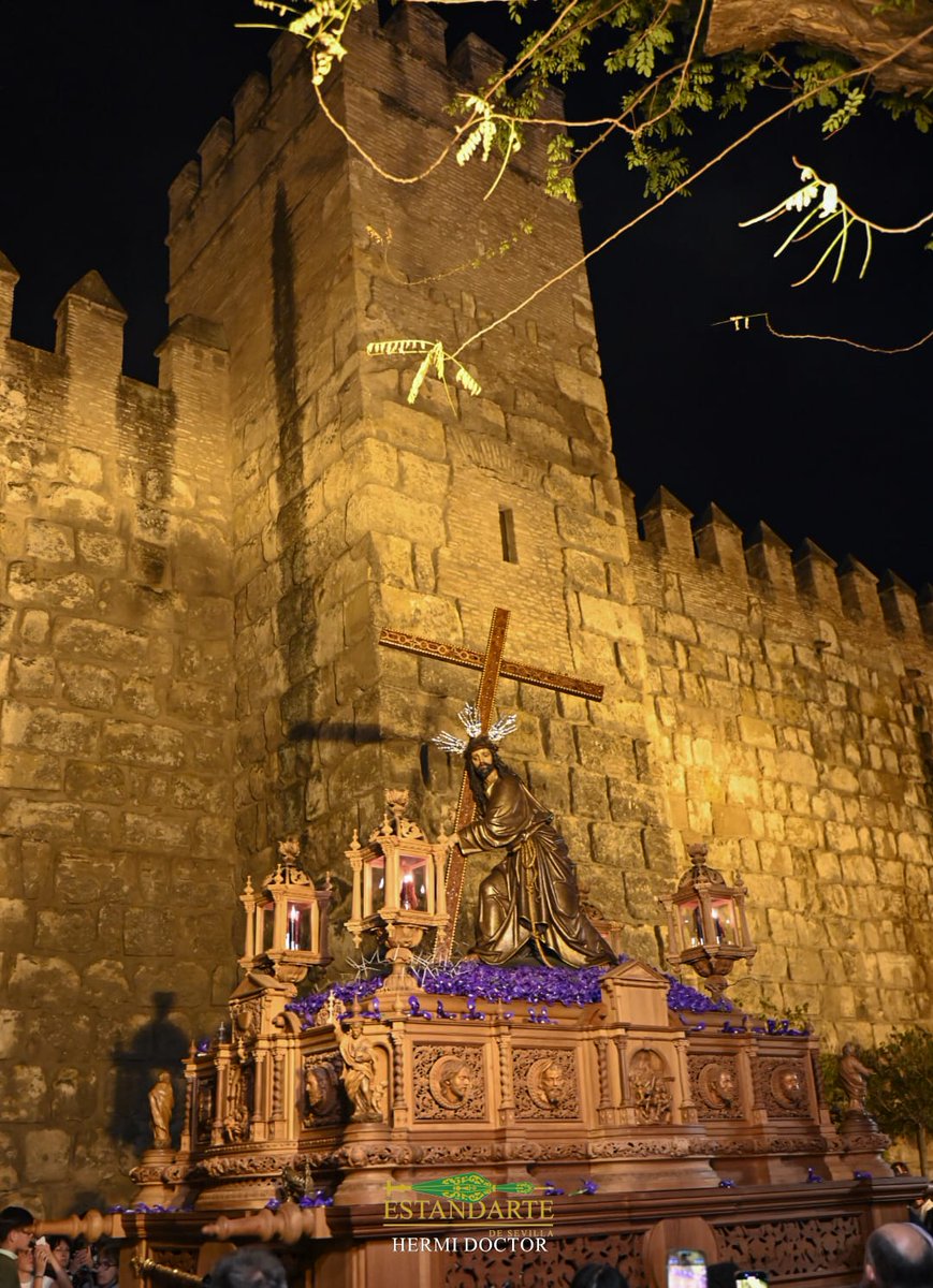 Estandarte de Sevilla tweet media