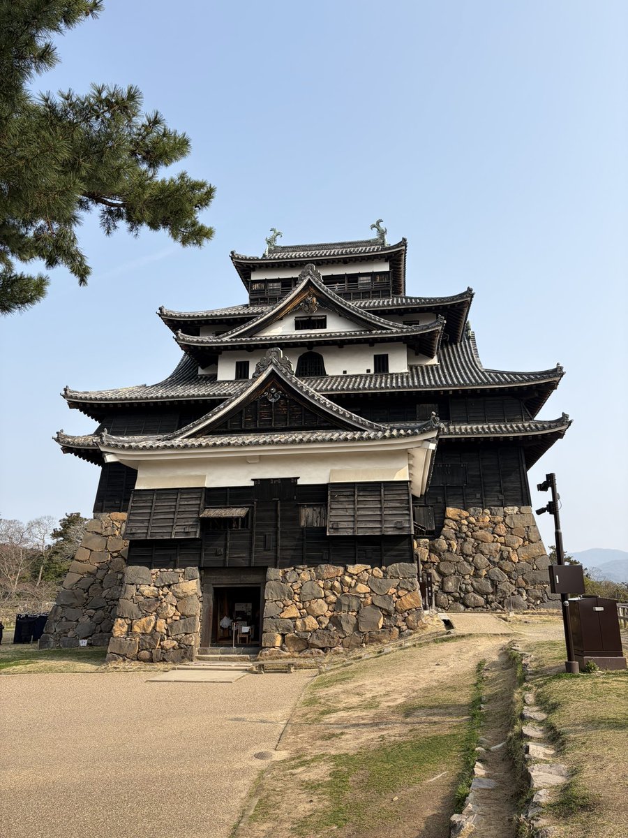takassy7's tweet photo. 現存12天守国宝松江城！ https://t.co/FKjSHKlE2H
