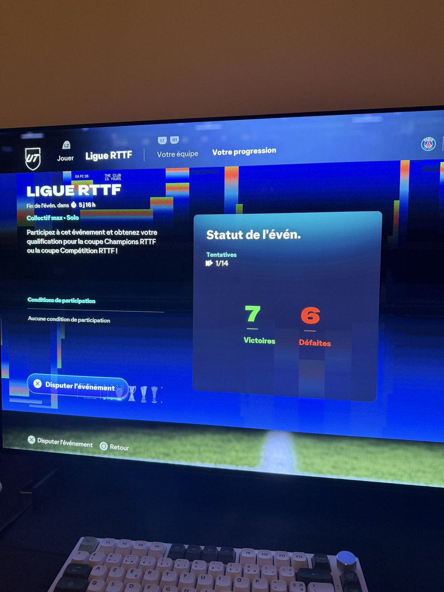 VilainPéloJr tweet media