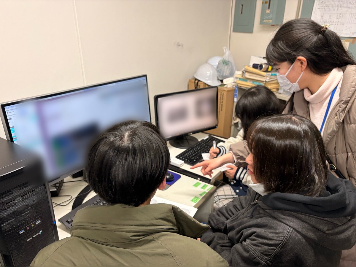 science_station's tweet photo. 昨日は晴れ間もあり無事に観測を行うことができました！2日目の今日は、昨日得たデータを解析していきます💪🏻
どんな画像が取れているか楽しみですね！（MM）
#銀河学校2026 https://t.co/gDgbFagg0u