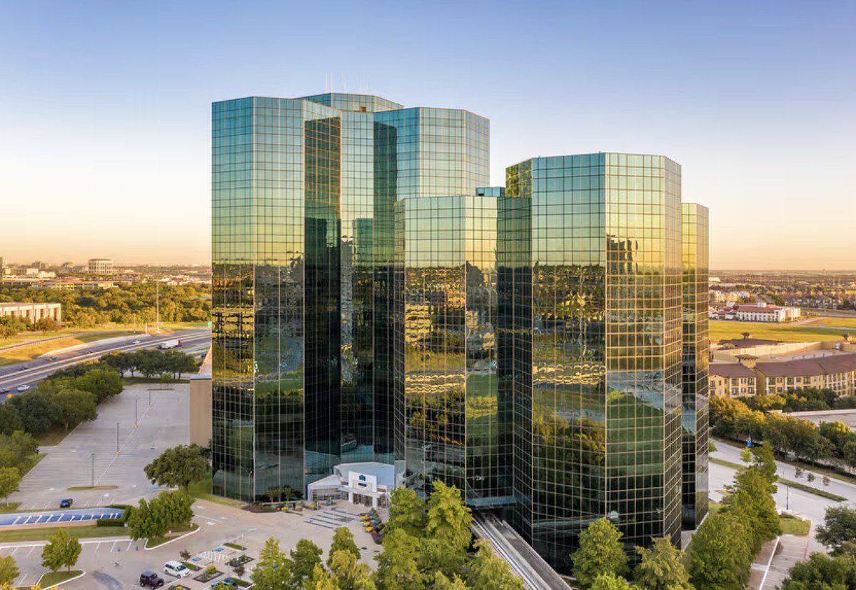 Las Colinas tweet media