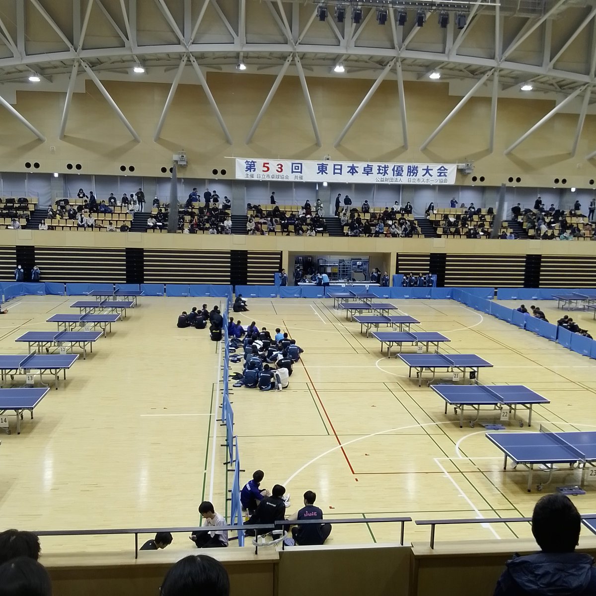 overlimitboss's tweet photo. 本日は此方！
日立市で行われている「東日本卓球優勝大会」に参加！
さてさて…
ラーメン屋の開店時間までうちの子達は耐えられるのか！(゜o゜)
楽しみです(*^^*) https://t.co/2C7ZmoGX6z