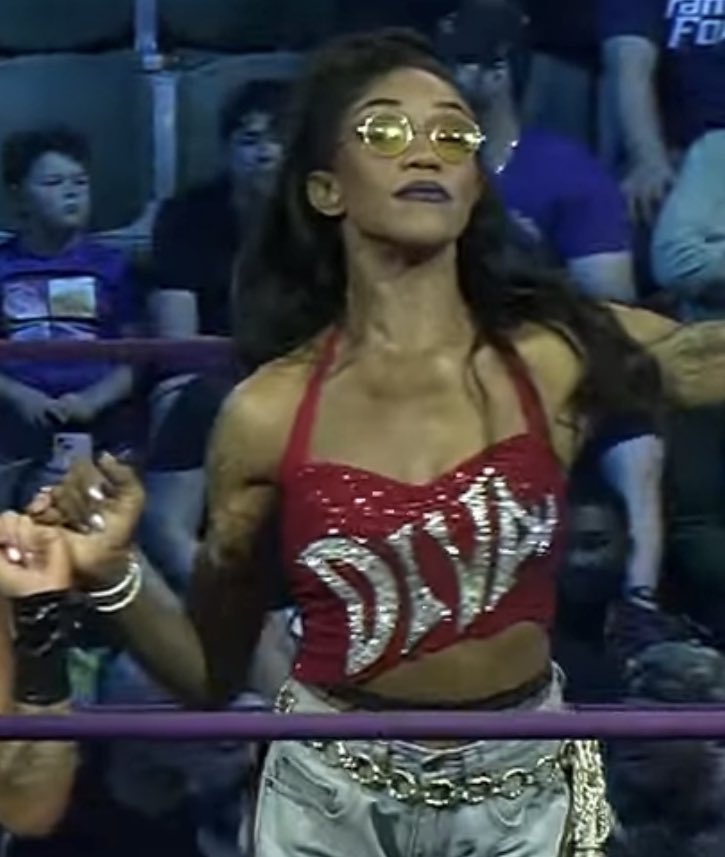 ཐི༏ཋྀ󠀮 tweet media