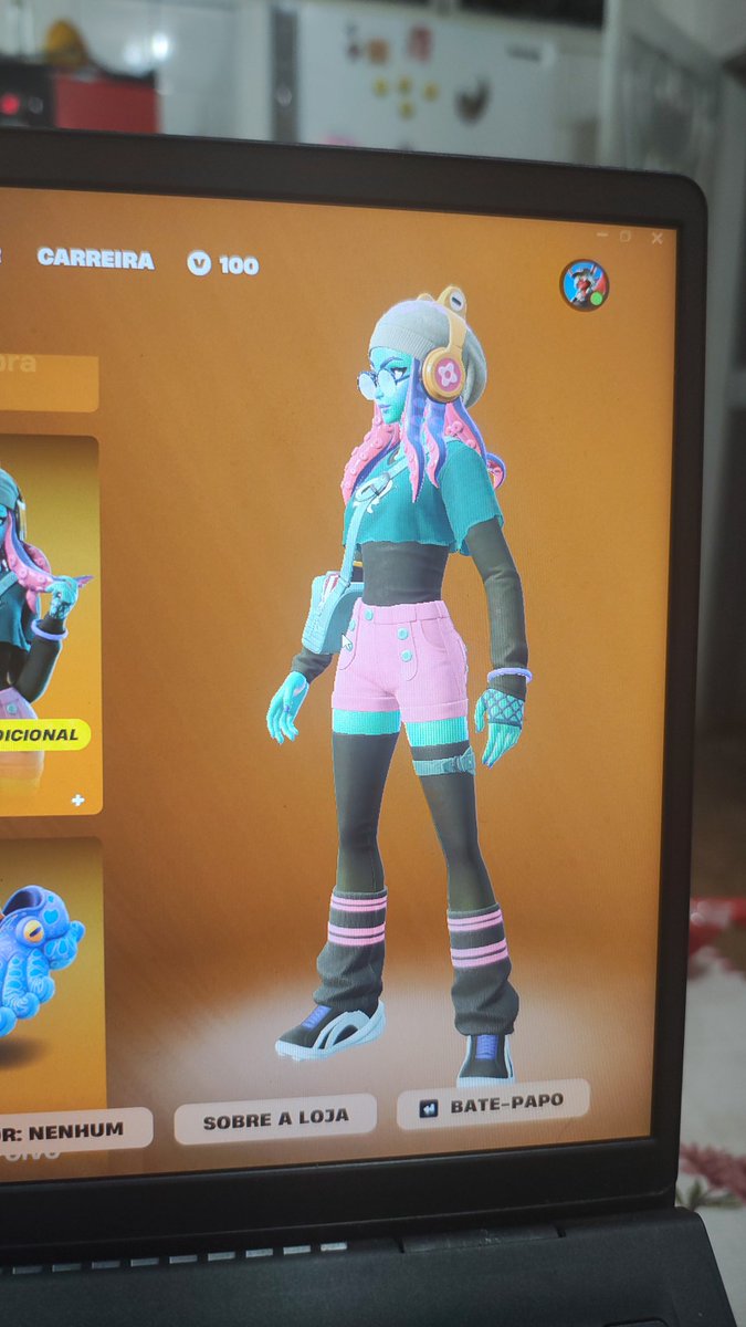 Emily🌻🩸 tweet media