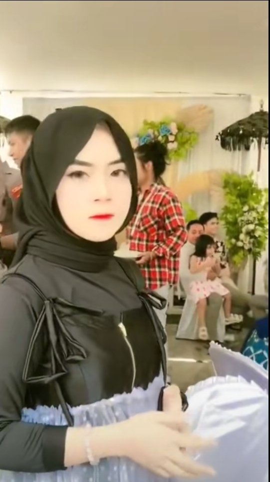 mashenroe's tweet photo. @txtdarigajelas masih soadaraan sama cewe ini https://t.co/vmGhYNtNGJ