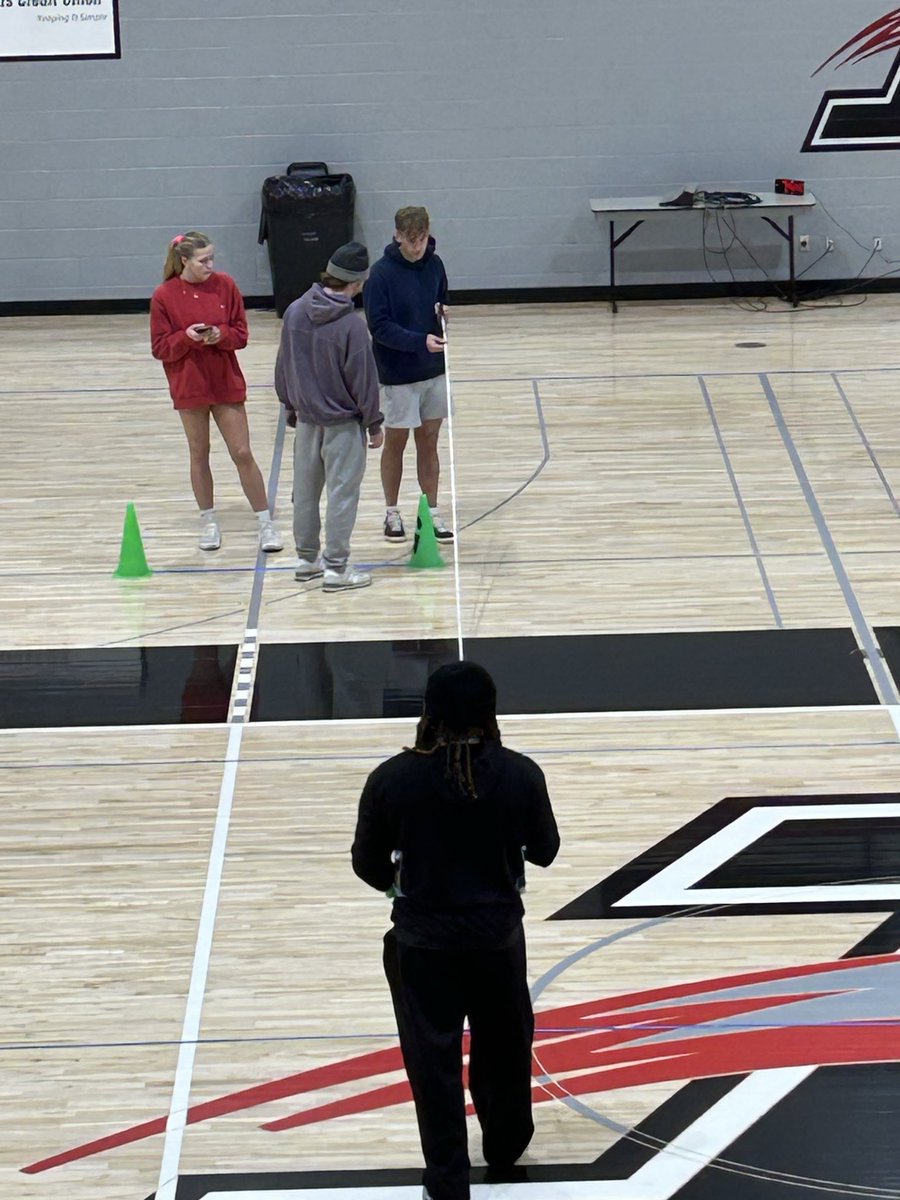 DrJenVanSickle's tweet photo. Learning by doing-@UIndySportMgt students setting up for @SOIndiana state youth basketball tourney tomorrow. 🏀🏀🏀 https://t.co/jlVXoprj5Q