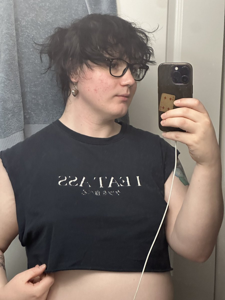 Emma 🖤 tweet media