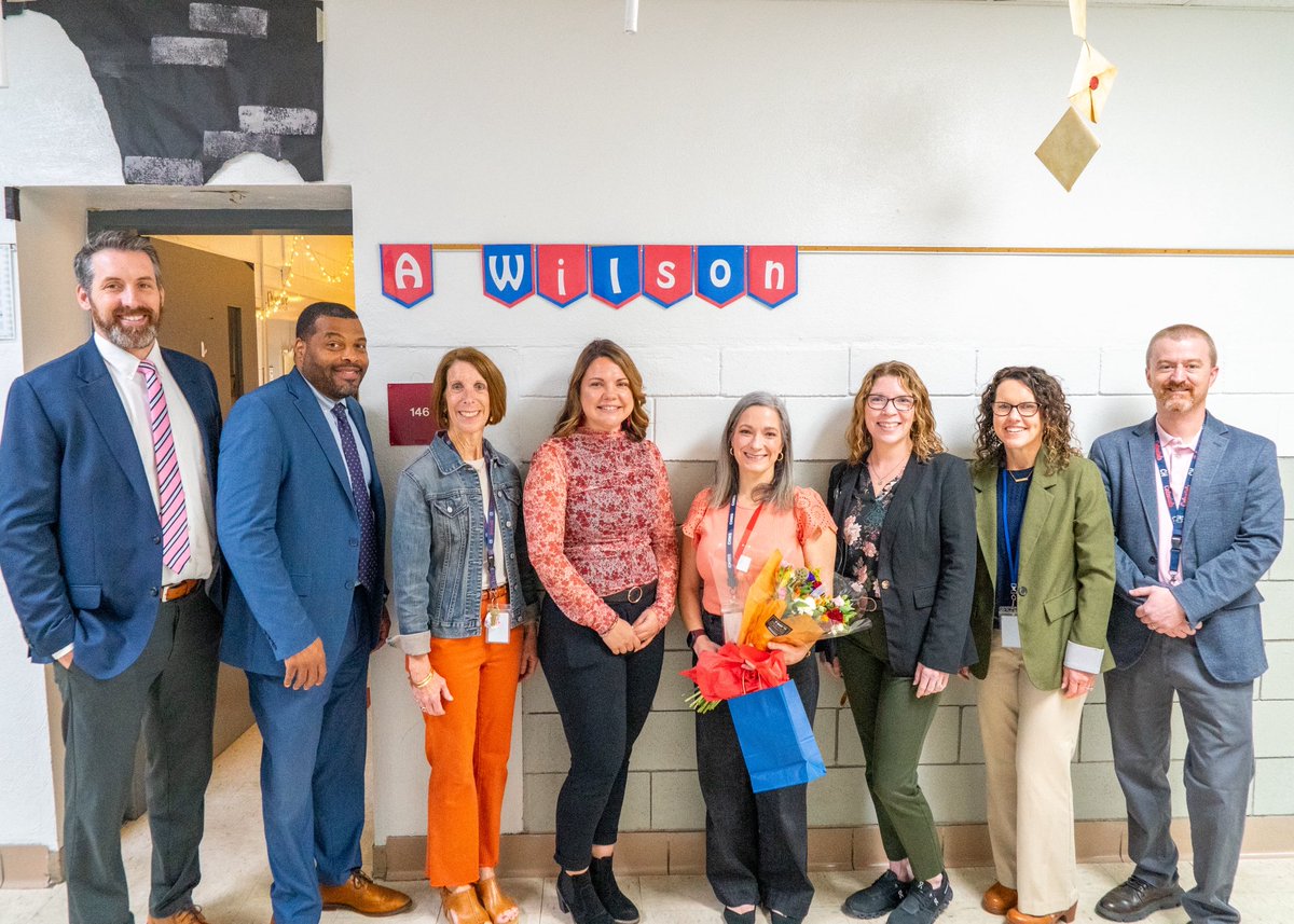 CHeightsMiddle's tweet photo. Congratulations to Mrs. Adrienne Wilson for receiving the Heart of the Heights Award! The love and support you show students, and the staff, is invaluable. So well deserved. Thank you for the work you do every day at CHMS. ❤️💙❤️💙 https://t.co/cE9H55K1NM