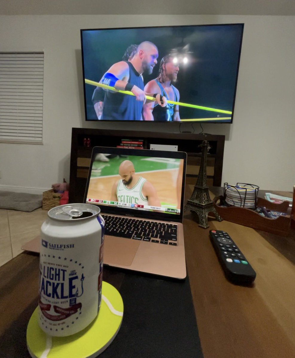 BostonArman tweet media