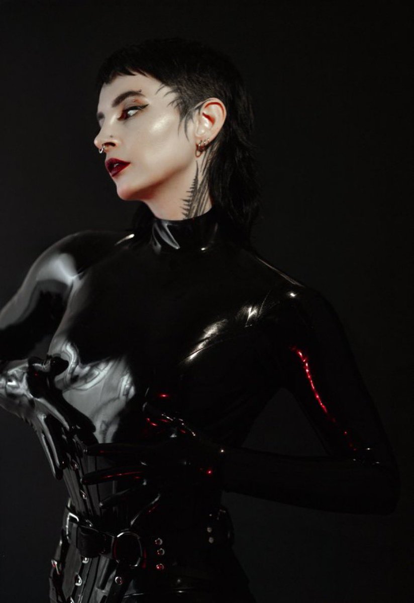 misslilith37's tweet photo. Latex liturgy https://t.co/sxia4v8Wea