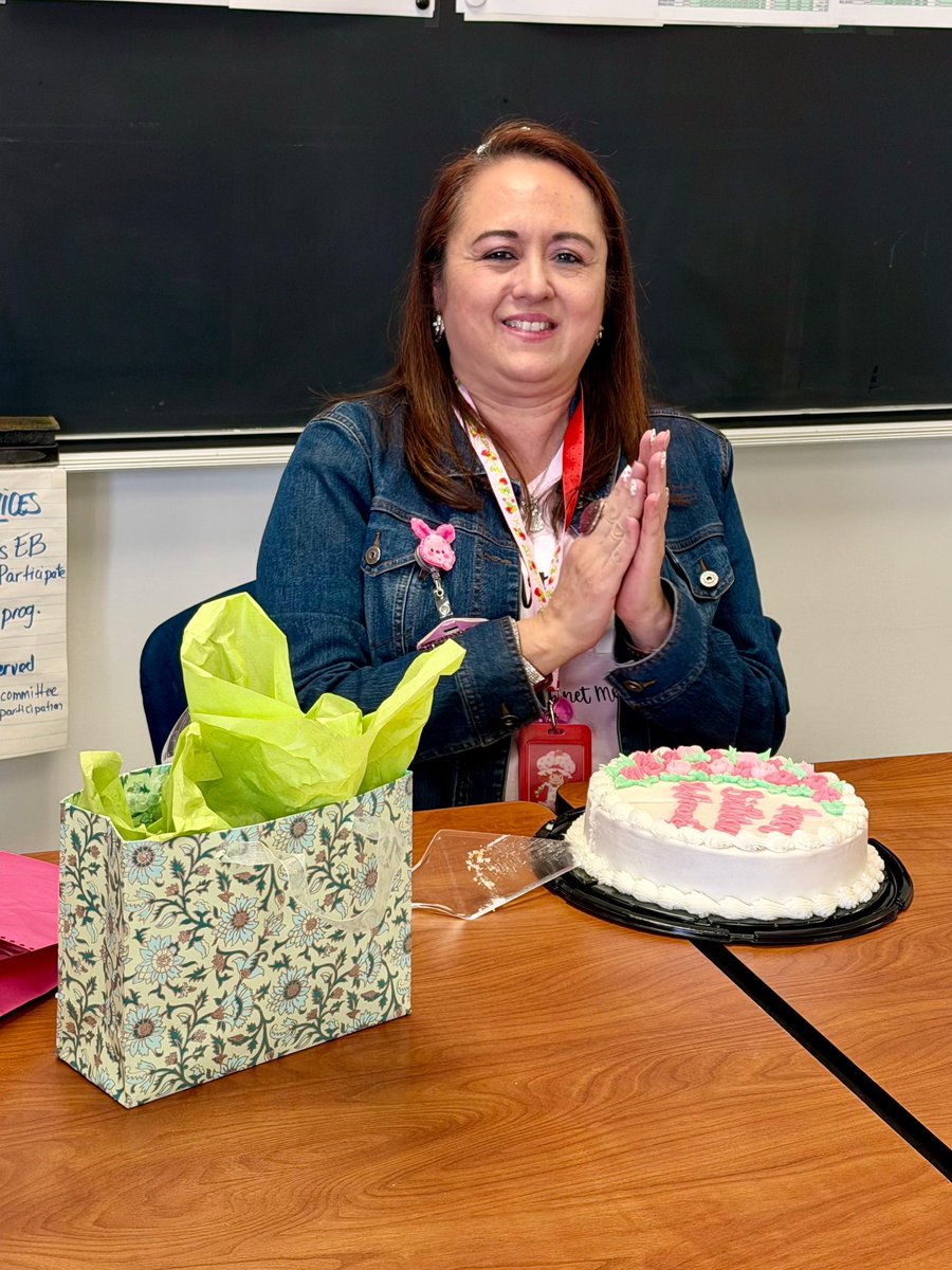 Darlene Hernandez tweet media