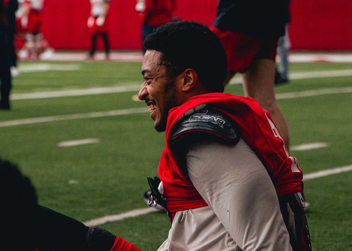 Wisconsin Football tweet media