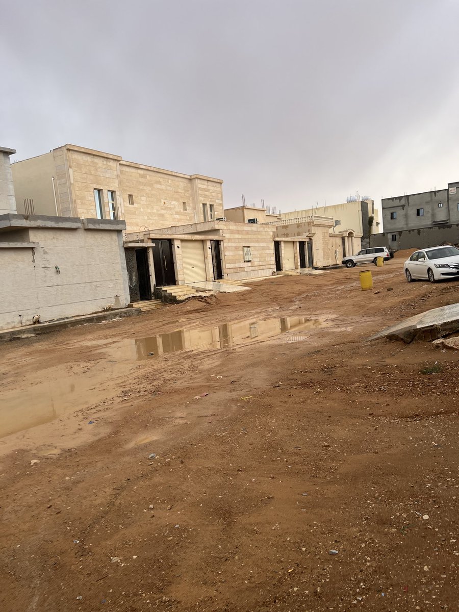 abdullah97546's tweet photo. @balady_gov والله ماهي حاله صار لنا ثلاث سنوات مطالبات مغير تجي رساله تم اقفال البلاغ بيوتنا مانقدر نوصلها وان وصلنا مانطلع وكل شهر مغير عكس ولا ذراع ولا مقصات  ماهي الروابي خليتونا تقل بخلا والمشكله المربع الوحيد الي ماهو مقير https://t.co/xpaLOoUwmj