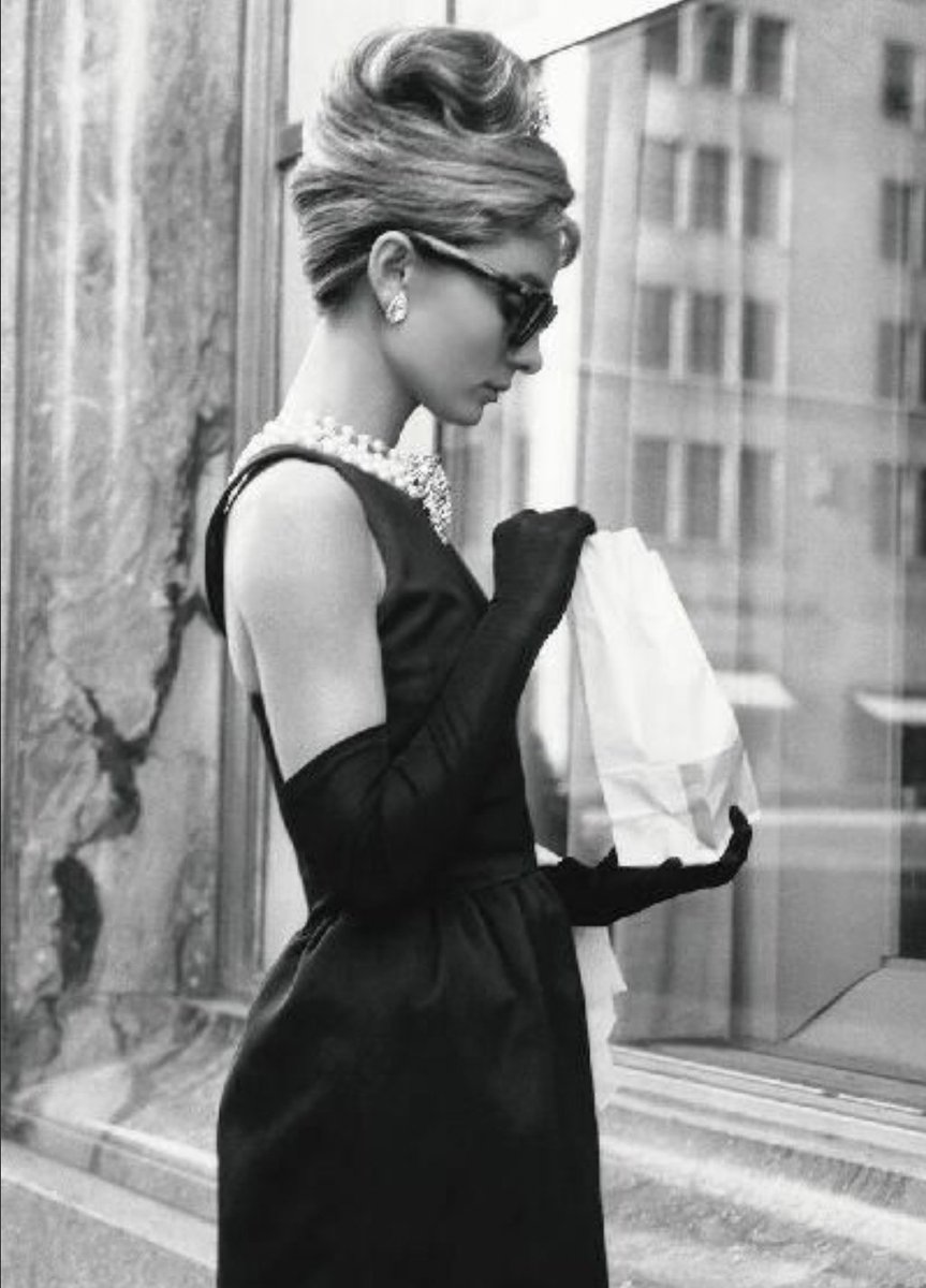 プア🎩🐘🐲⚔️🇭🇰 tweet media