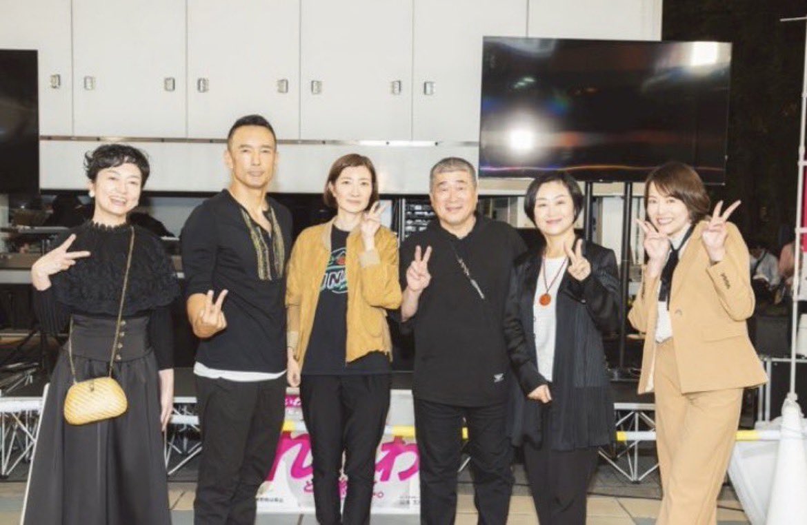 パタやんが捏造してまで広めたかったデマを実践してる人達がいた‥

山本太郎と奥田ふみよって言うんですけどね‥

パタやん二度とれいわに絡めなくなるよね（笑）
それとも副幹事長の手引きで幹部落としのお手伝い？？

今ごろたかしと逆ピースで祝杯🍻あげてる？？

#れいわ新選組